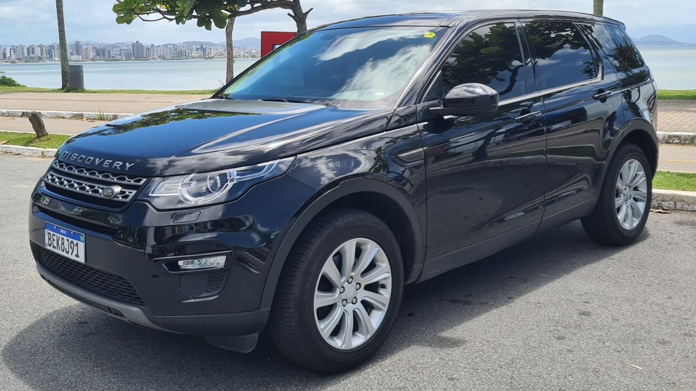 SUV de luxo Discovery / Range Rover para transfer executivo em Florianópolis