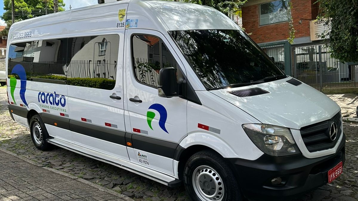 Van executiva para grupos, eventos e empresas em Florianópolis